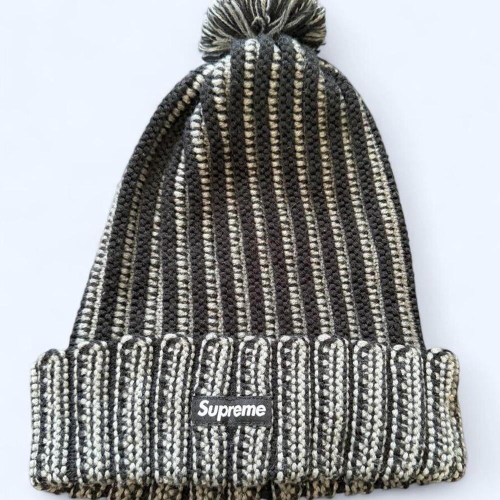 Supreme Striped Pom Beanie – Black & Gray